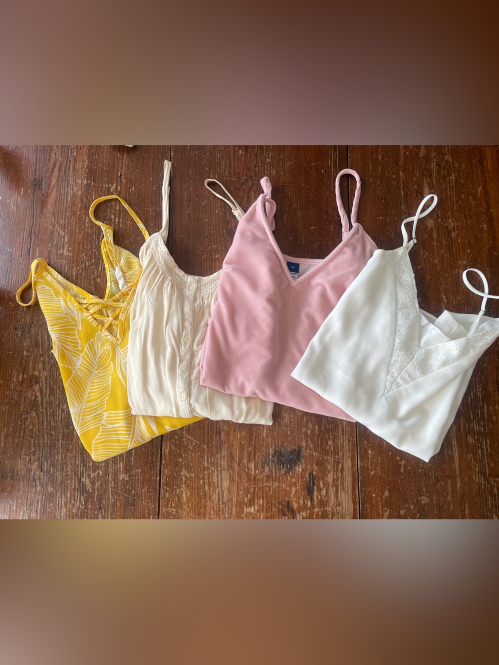4 XS/S womens Cami Tops